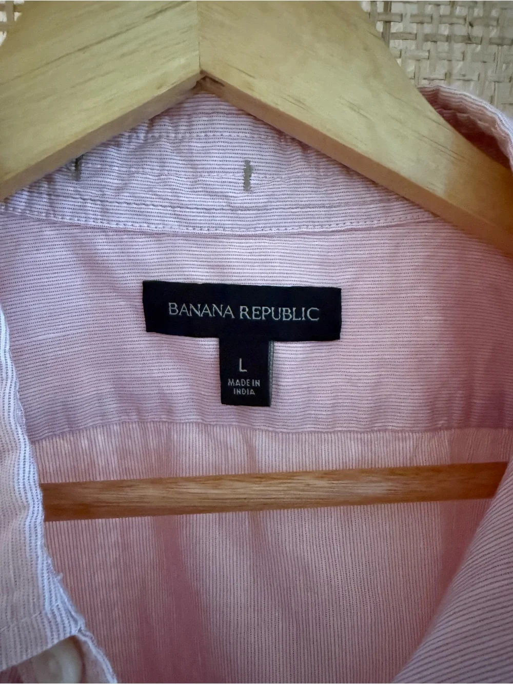 Banana Republic Men’s Light Pink Short Sleeve Button-Down Shirt Large